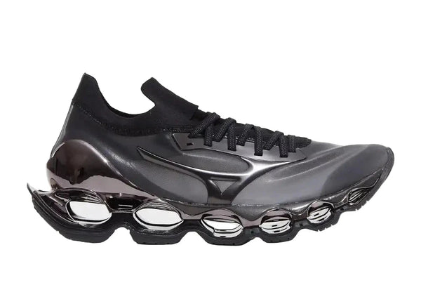 Hajime Sorayama x Mizuno Wave Prophecy Black