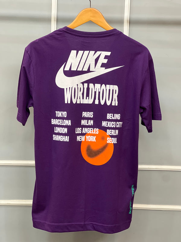 Camiseta Nike World Tour - premium 40.1